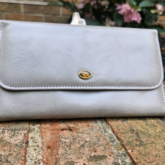 Princess Gardner Accessories - Vintage Princess Gardner Genuine Lambskin Gray Leather Wallet